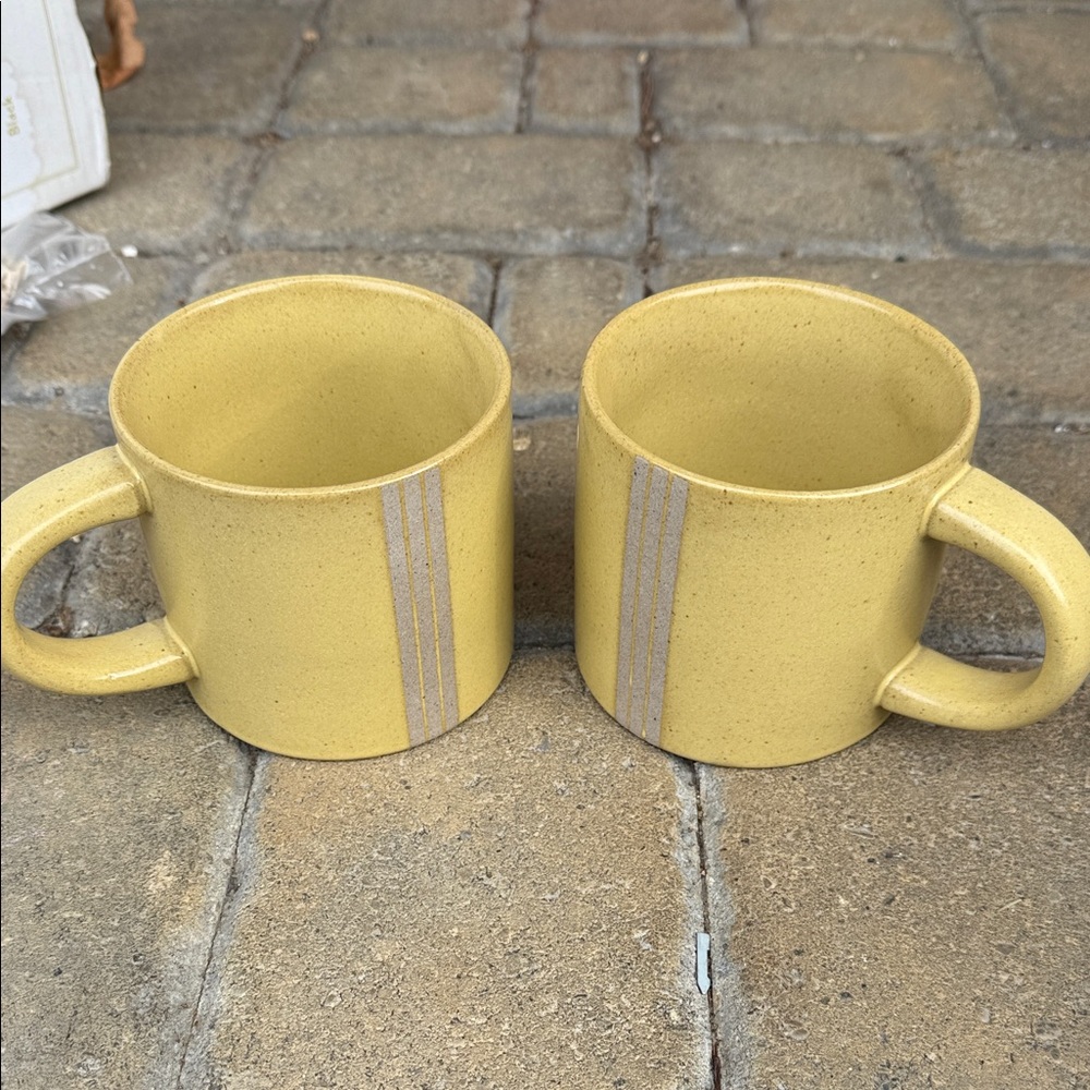 Hearth & Hand Yellow and Gray Mugs Set